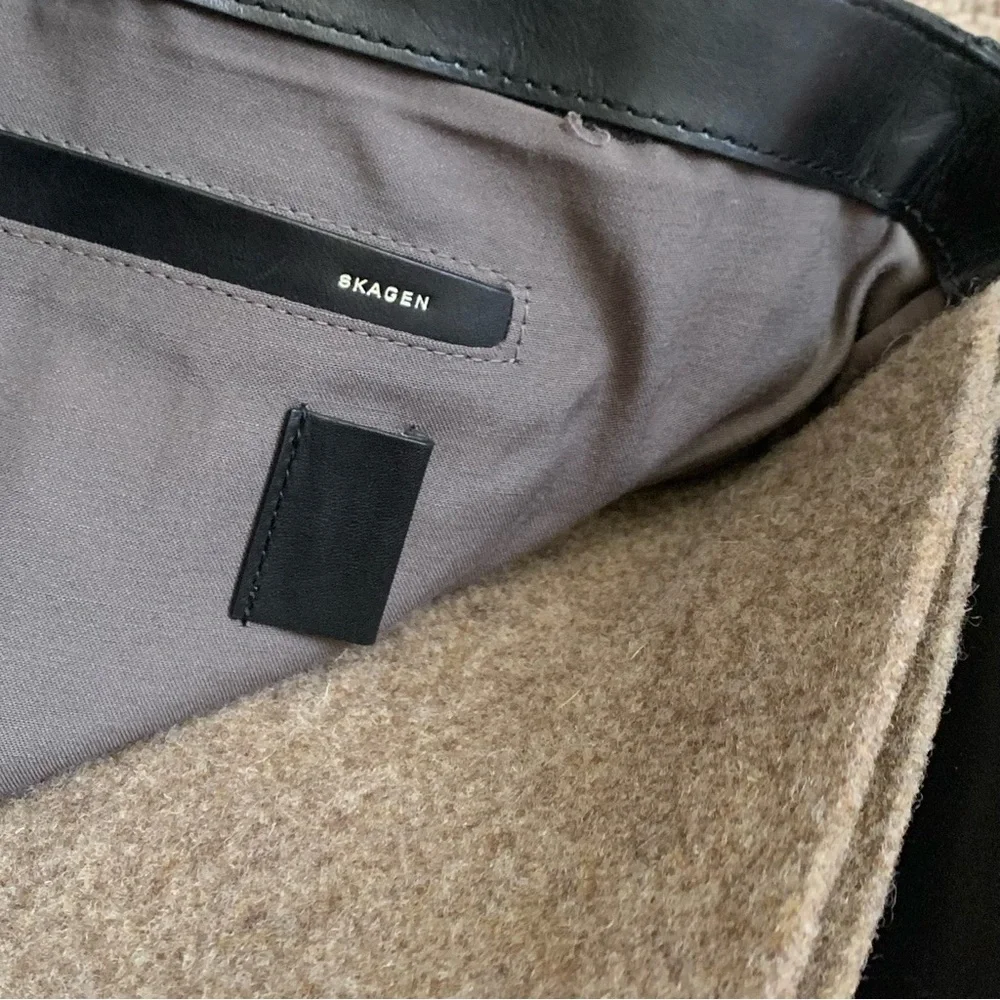 Skagen Black Men’s Cowhide Leather Messenger Bag